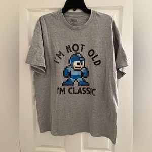 Classic Logo T Shirt Size XL Gray